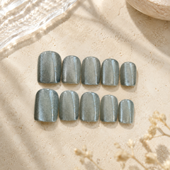 AMBEREA Milky Nude Heart Press-On Nails