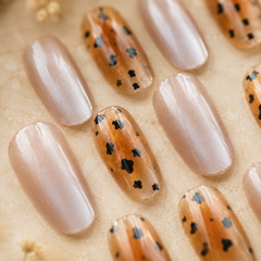 AMBEREA Amber Leopard Velvet Nails