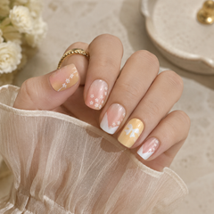 Daisy Bow Short Press-On Nails