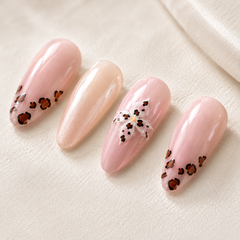 Soft Leopard Flower Press-On Nails