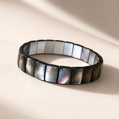 AMBERÉA Natural Black Mother of Pearl Bracelet | Elegant Shell Stretch Bracelet