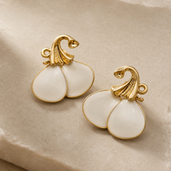 White Gold Necklace and Earrings Set | Mother of Pearl Style Jewelry for Women